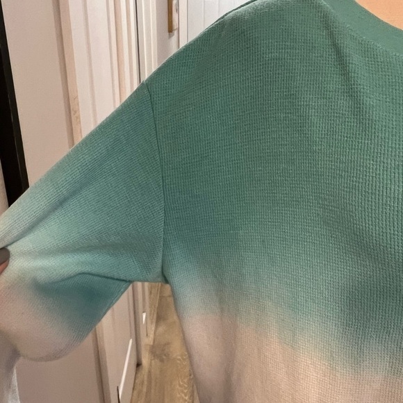 Splendid Waffle Knit Lightweight Looser Fit Ombré Long Sleeve Top - Picture 4 of 14